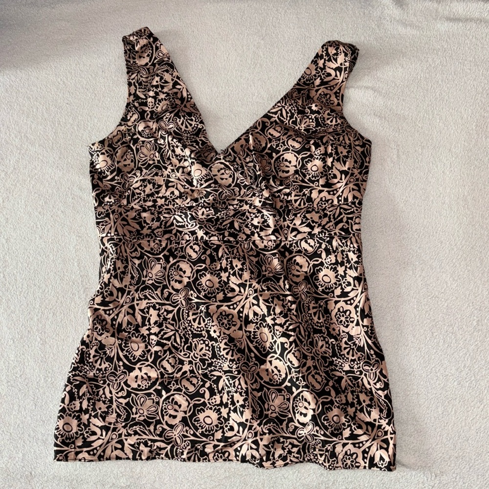 I•N•C Tank Top